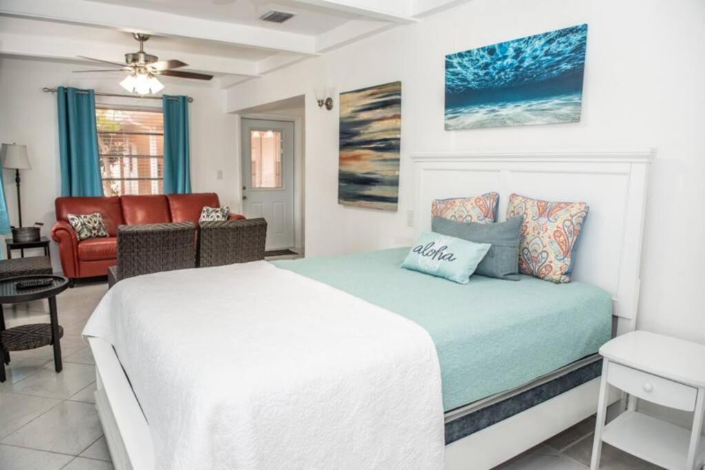 Aloha Apartments On The Intracoastal-Walk To The Beach Помпано Бийч Екстериор снимка