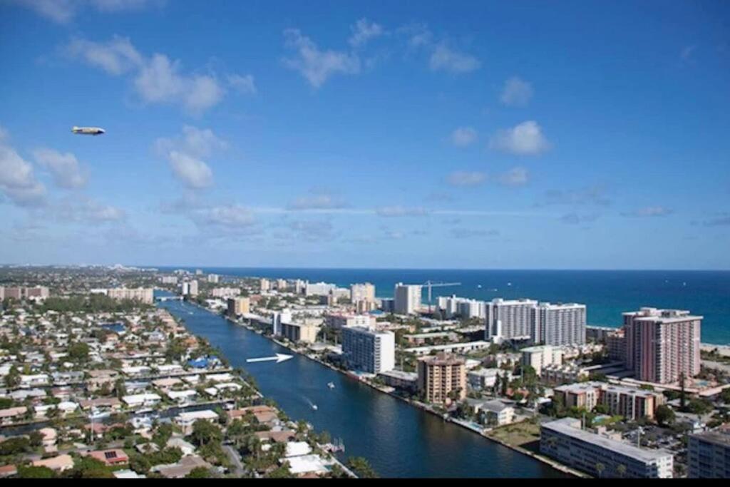 Aloha Apartments On The Intracoastal-Walk To The Beach Помпано Бийч Екстериор снимка